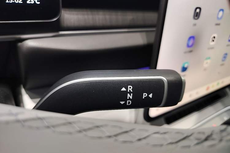 Used Nio ES6 2025 75 kWh Gear Lever