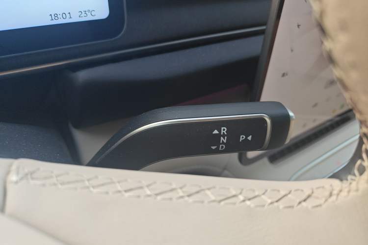 Used Nio ES6 2025 75 kWh Gear Lever