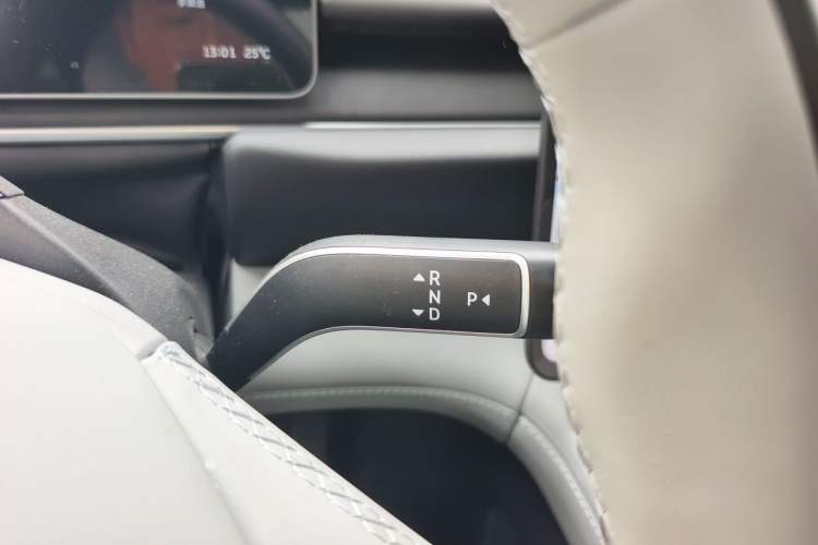 Used Nio ES6 2025 75 kWh Gear Lever