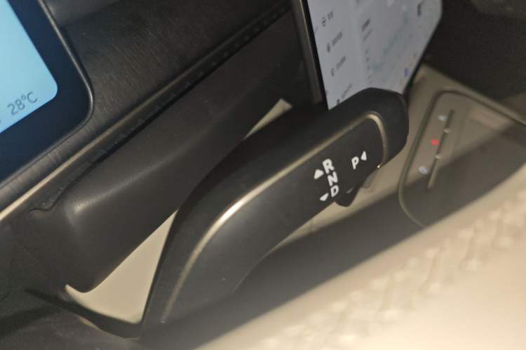 Used Nio ES6 2025 75 kWh Gear Lever