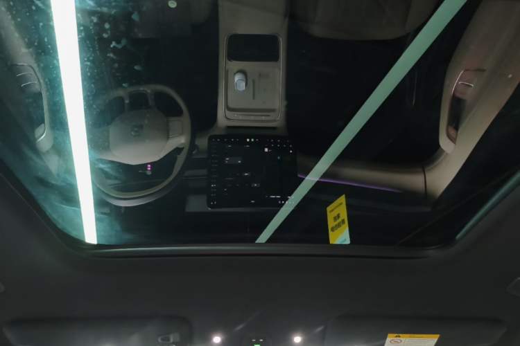 Used Nio ES6 2025 75 kWh Headliner