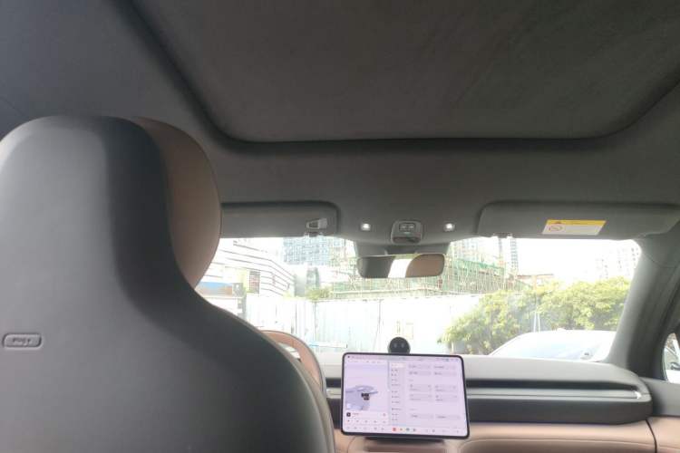 Used Nio ES6 2025 75 kWh Headliner