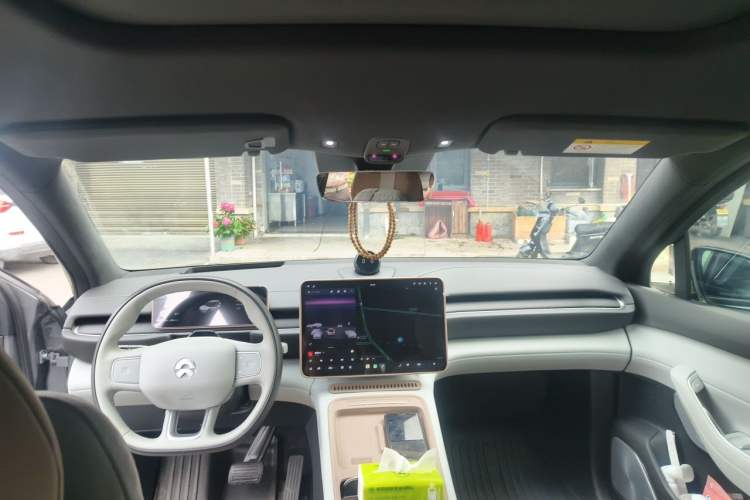 Used Nio ES6 2025 75 kWh Headliner