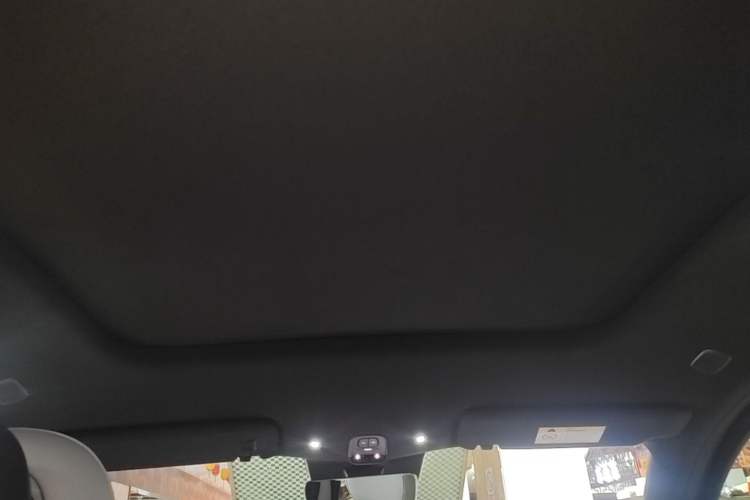 Used Nio ES6 2025 75 kWh Headliner