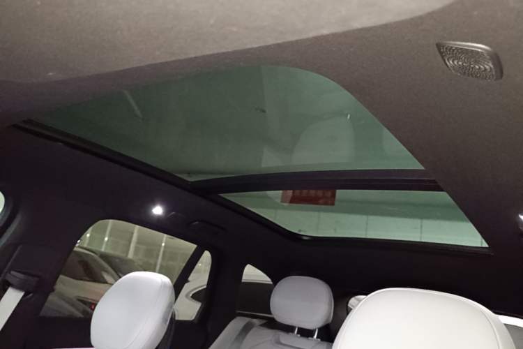 Used Nio ES6 2025 75 kWh Headliner