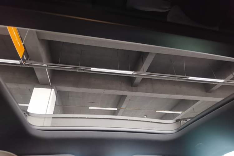 Used Nio ES6 2025 75 kWh Headliner