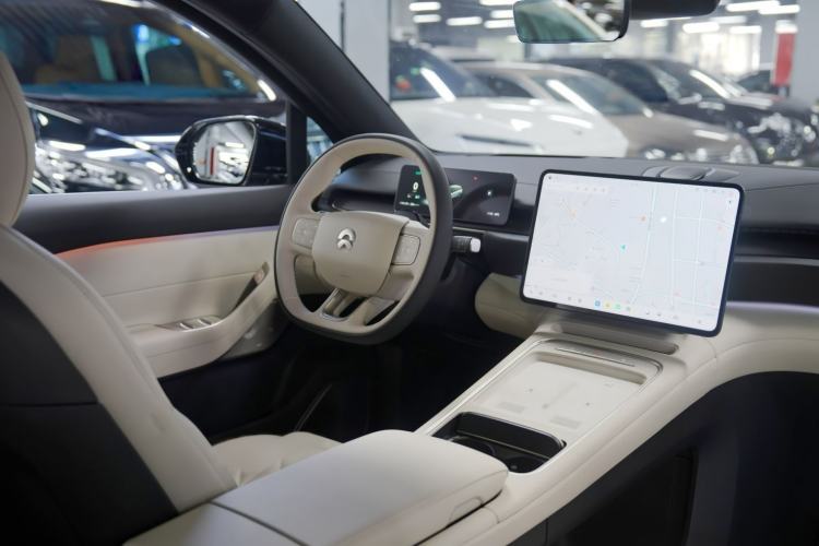 Used Nio ES6 2025 75 kWh Interior 3