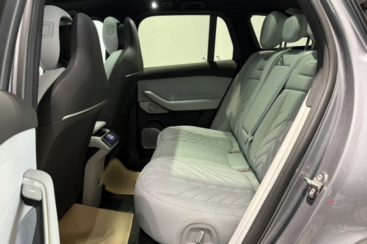 Used Nio ES6 2025 75 kWh Interior 8
