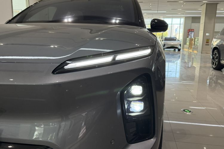 Used Nio ES6 2025 75 kWh Left Front Headlight