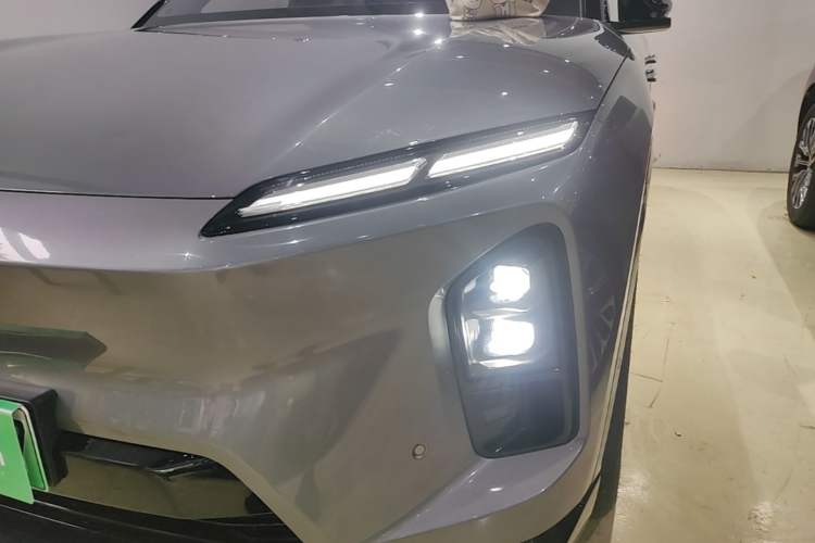 Used Nio ES6 2025 75 kWh Left Front Headlight