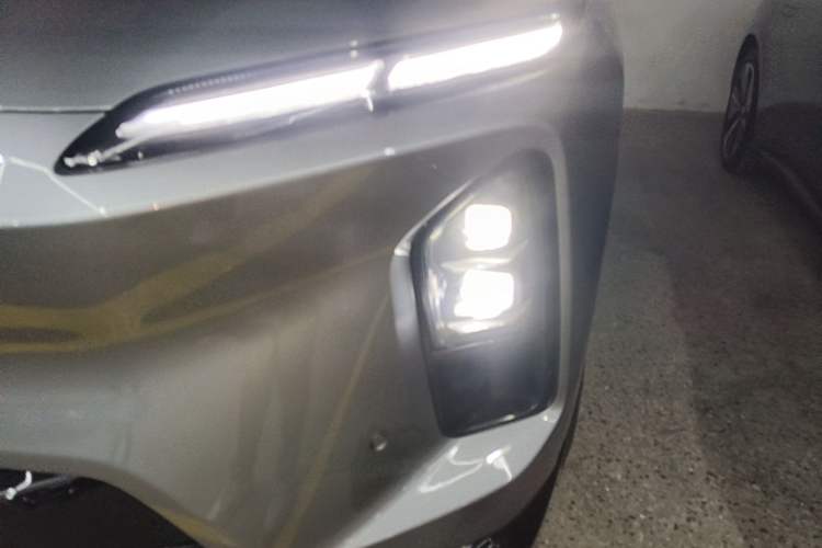 Used Nio ES6 2025 75 kWh Left Front Headlight