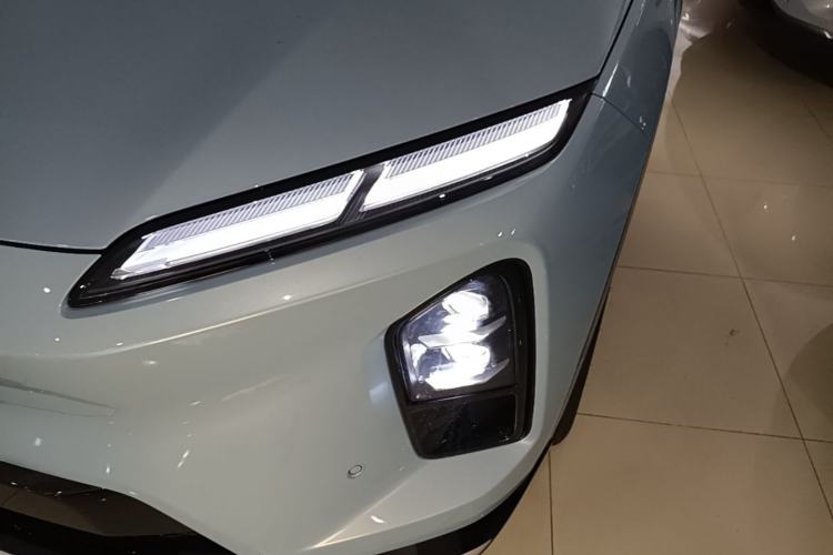 Used Nio ES6 2025 75 kWh Left Front Headlight