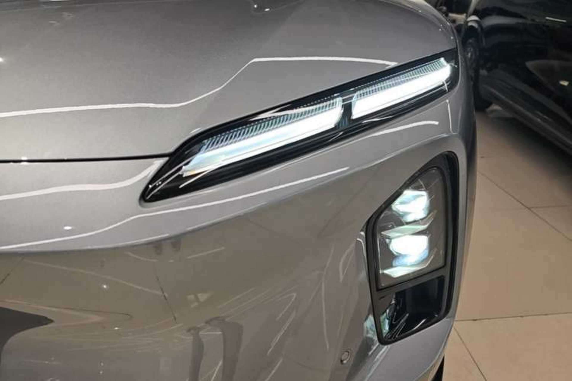 Used Nio ES6 2025 75 kWh Left Front Headlight