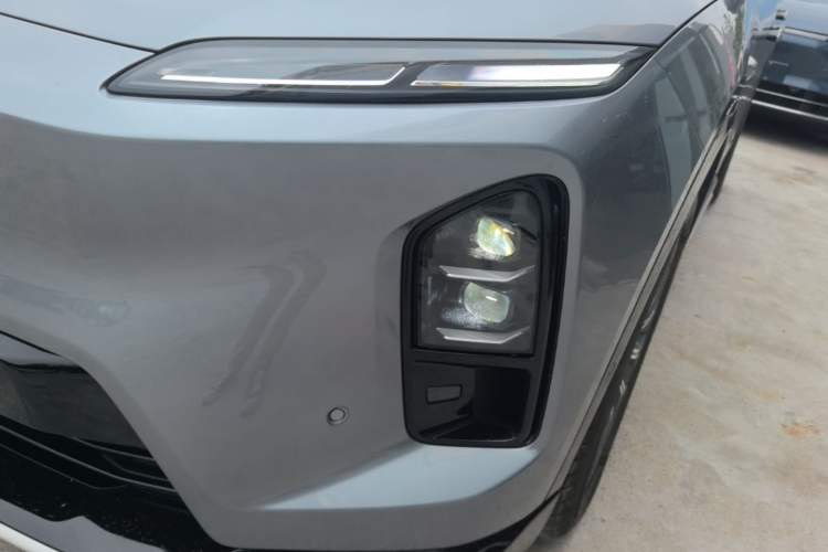Used Nio ES6 2025 75 kWh Left Front Headlight