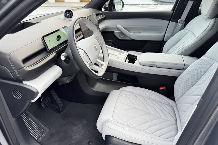 Used Nio ES6 2025 75 kWh Left Front Seat