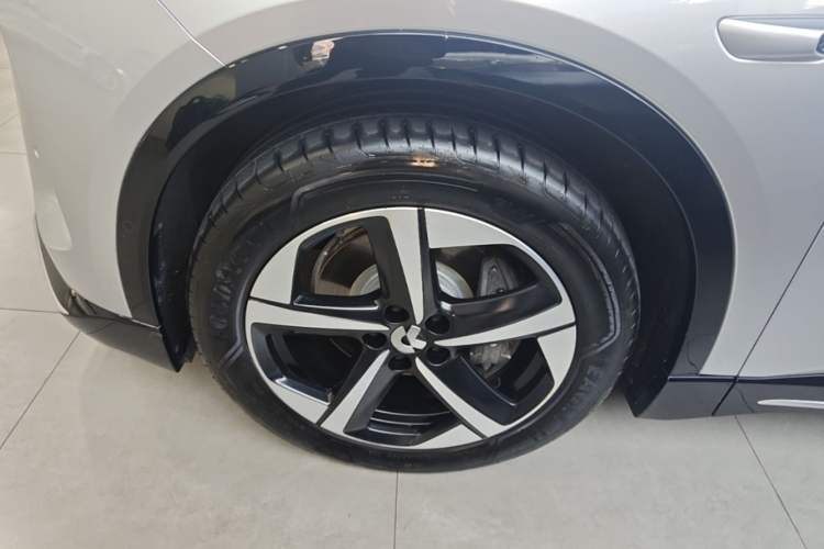 Used Nio ES6 2025 75 kWh Left Front Wheel Hub