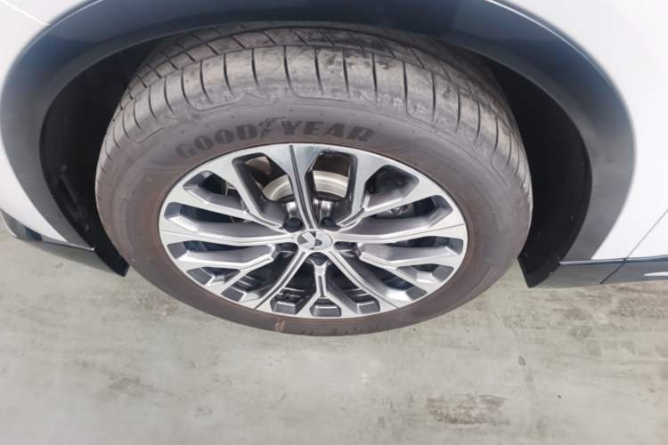 Used Nio ES6 2025 75 kWh Left Front Wheel Hub