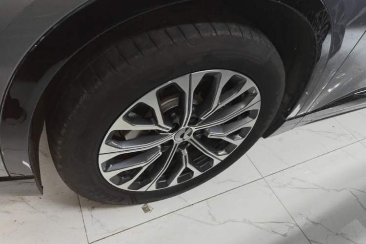 Used Nio ES6 2025 75 kWh Left Front Wheel Hub