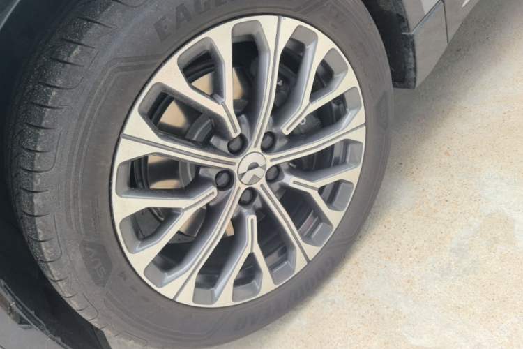 Used Nio ES6 2025 75 kWh Left Front Wheel Hub