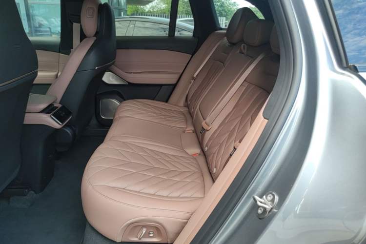 Used Nio ES6 2025 75 kWh Left Rear Seat
