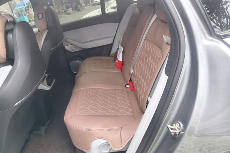Used Nio ES6 2025 75 kWh Left Rear Seat