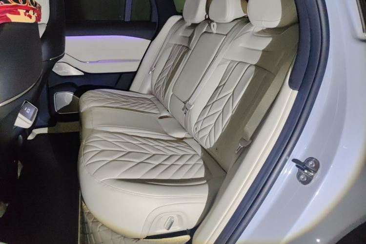 Used Nio ES6 2025 75 kWh Left Rear Seat