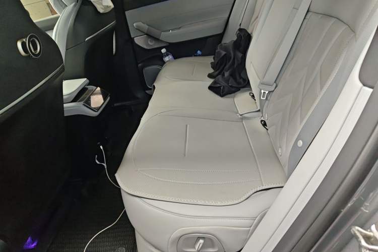 Used Nio ES6 2025 75 kWh Left Rear Seat