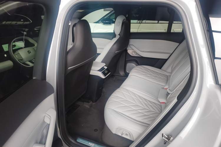 Used Nio ES6 2025 75 kWh Left Rear Seat
