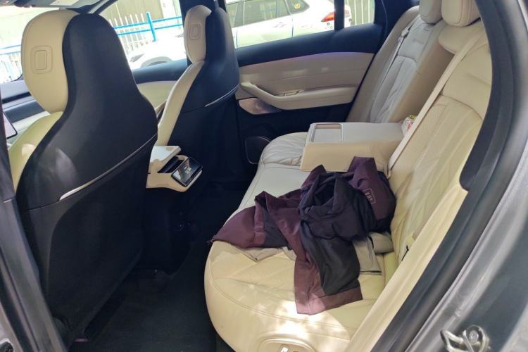 Used Nio ES6 2025 75 kWh Left Rear Seat