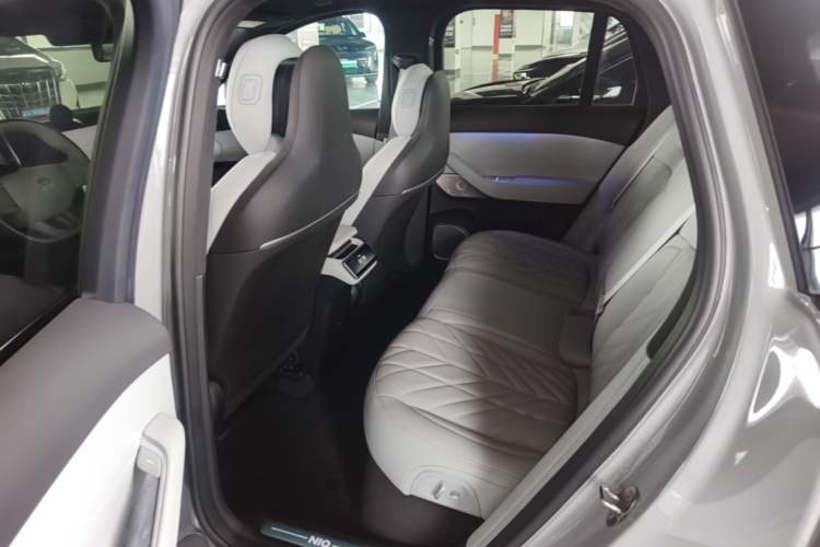Used Nio ES6 2025 75 kWh Left Rear Seat