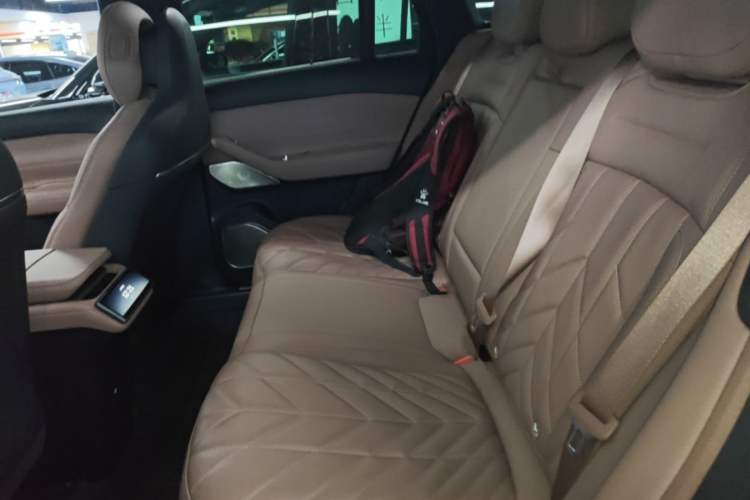 Used Nio ES6 2025 75 kWh Left Rear Seat