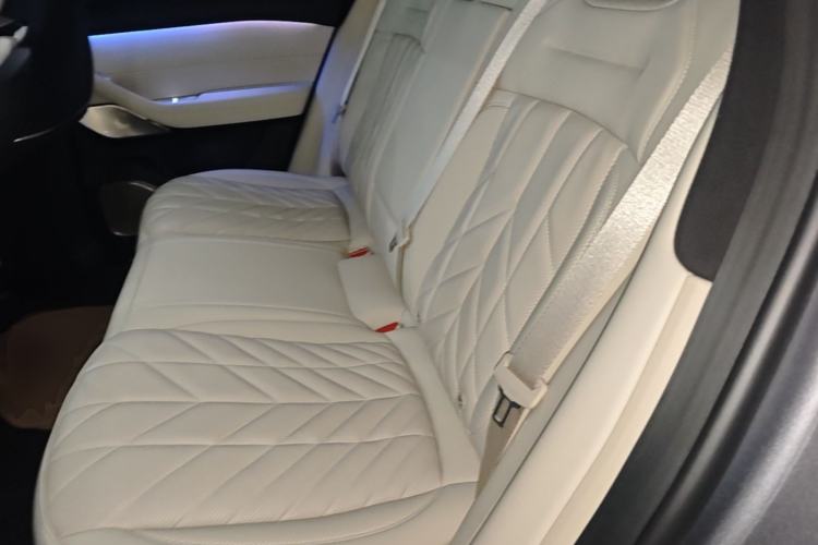 Used Nio ES6 2025 75 kWh Left Rear Seat