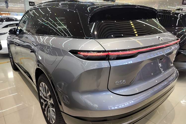 Used Nio ES6 2025 75 kWh Rear Left 45 Deg