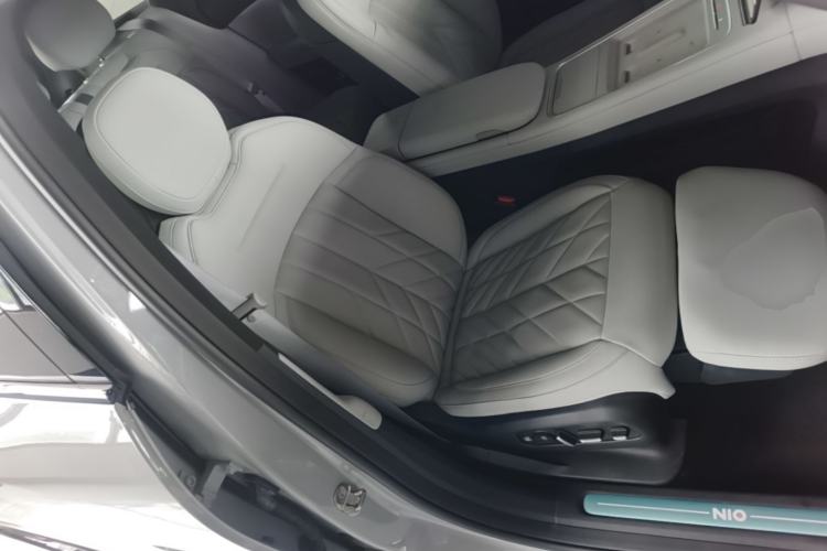 Used Nio ES6 2025 75 kWh Right Front Seat