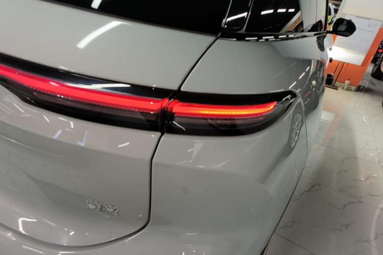 Used Nio ES6 2025 75 kWh Right Rear Taillight