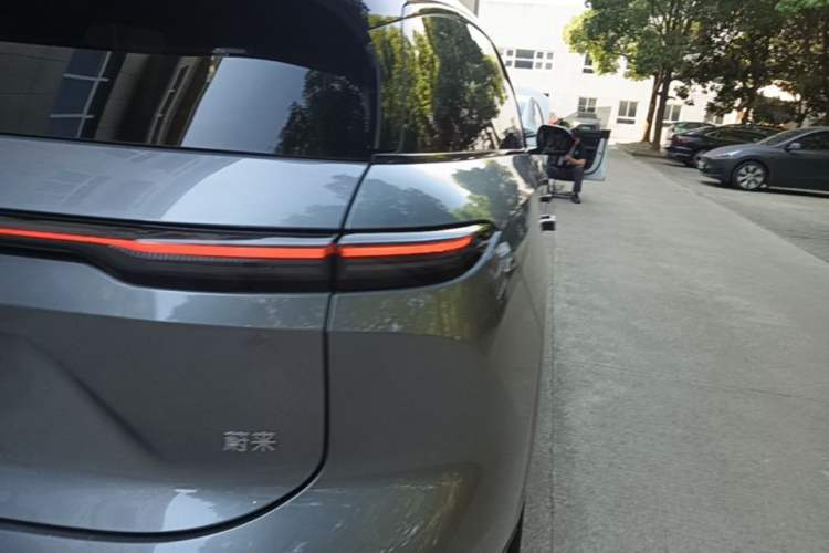 Used Nio ES6 2025 75 kWh Right Rear Taillight