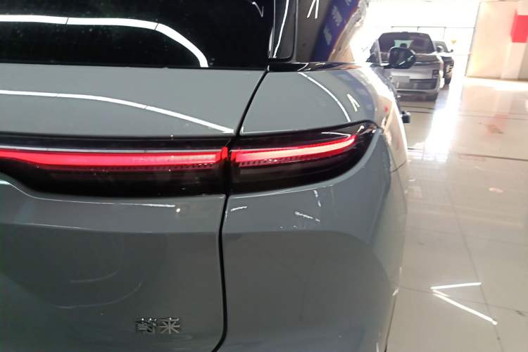 Used Nio ES6 2025 75 kWh Right Rear Taillight
