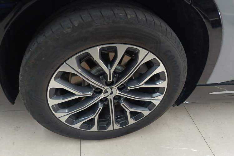 Used Nio ES6 2025 75 kWh Right Rear Wheel Hub