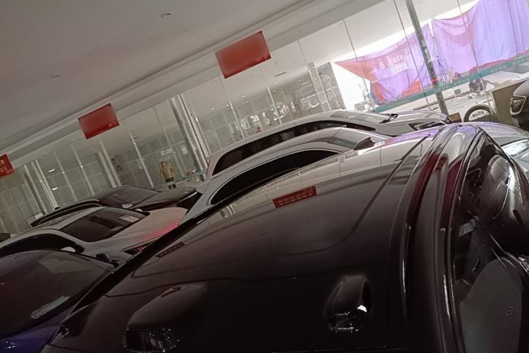 Used Nio ES6 2025 75 kWh Roof