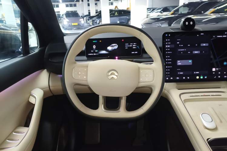 Used Nio ES6 2025 75 kWh Steering Wheel
