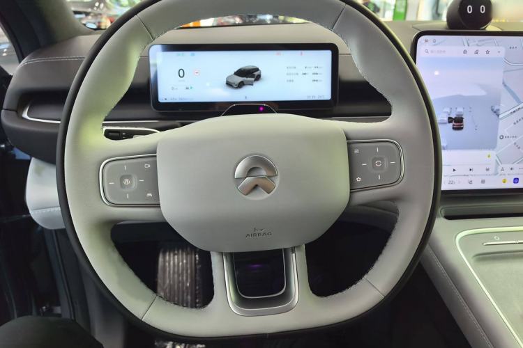 Used Nio ES6 2025 75 kWh Steering Wheel