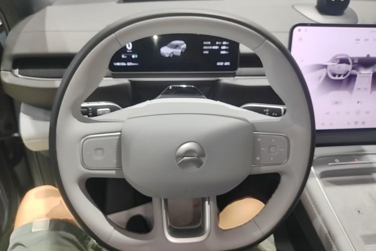 Used Nio ES6 2025 75 kWh Steering Wheel