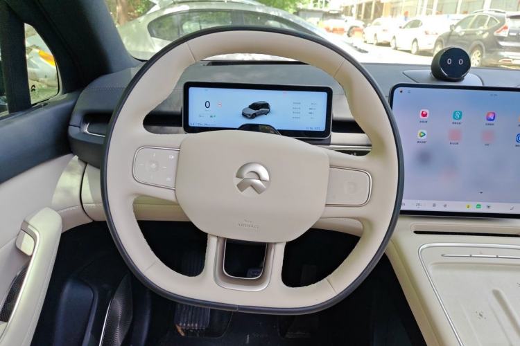 Used Nio ES6 2025 75 kWh Steering Wheel