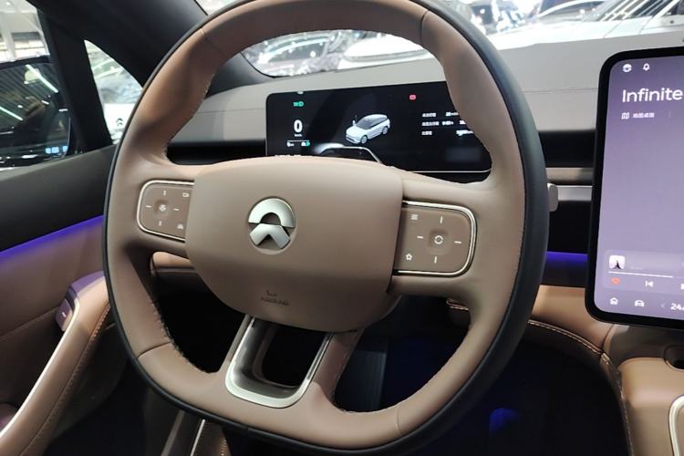 Used Nio ES6 2025 75 kWh Steering Wheel