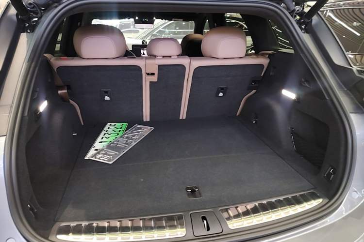 Used Nio ES6 2025 75 kWh Trunk
