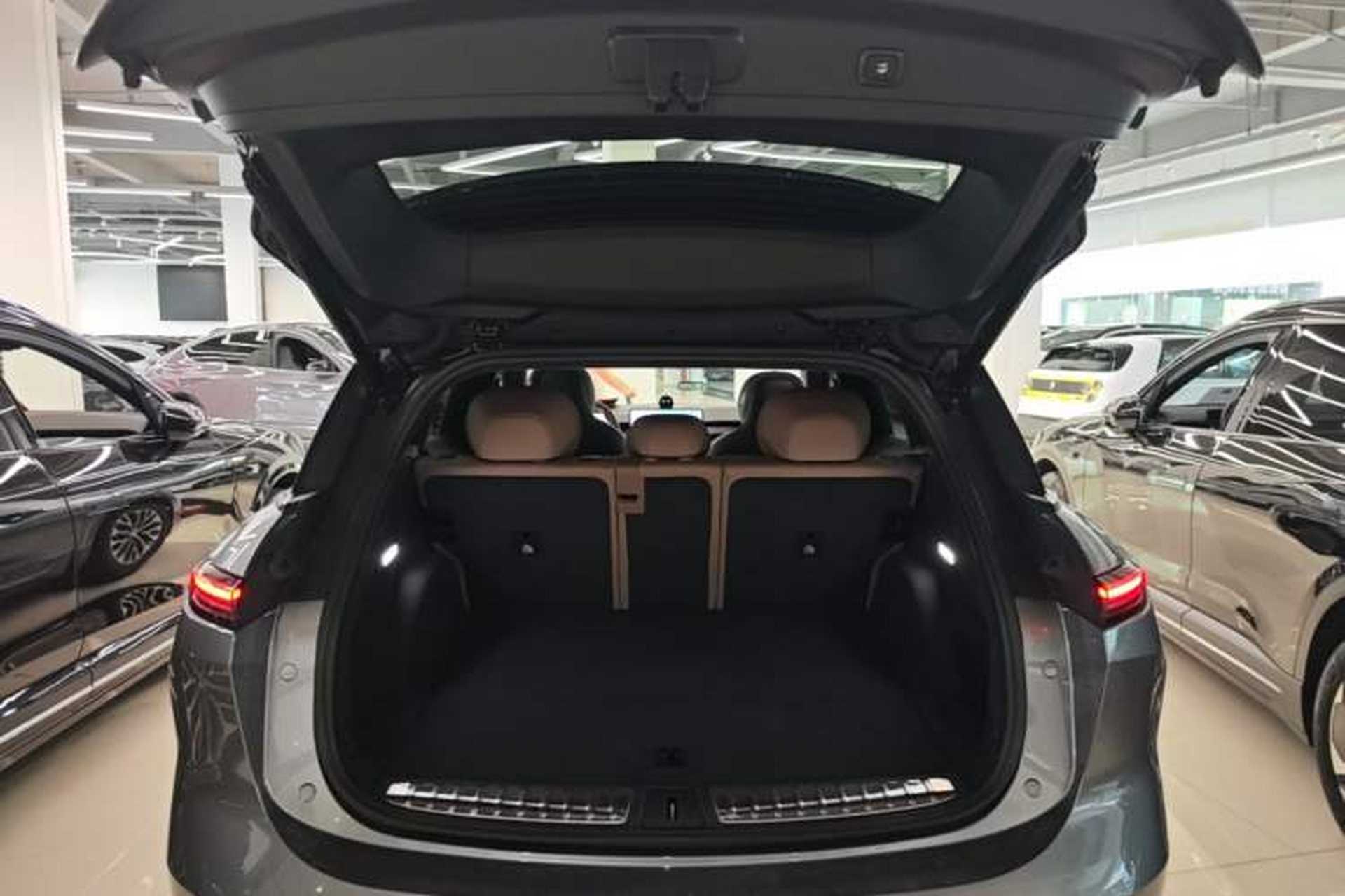 Used Nio ES6 2025 75 kWh Trunk