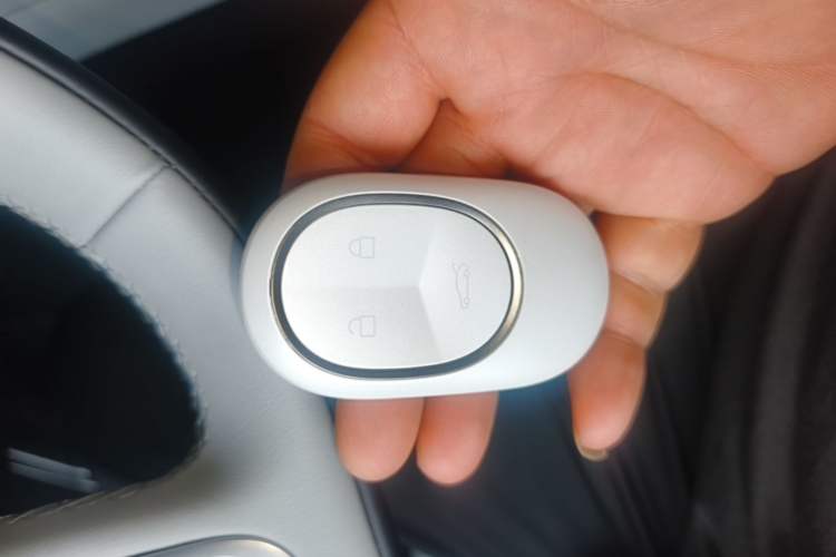 Used Nio ES6 2025 75 kWh Vehicle Key