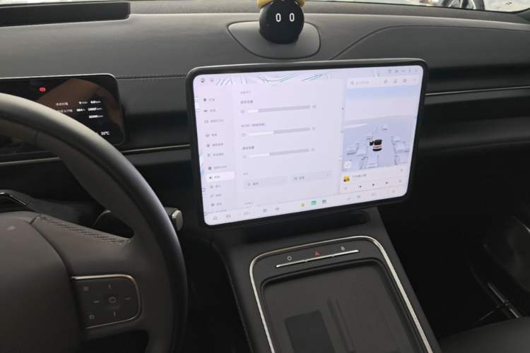 Used Nio ES6 2025 75 kWh Audio And AC Panel