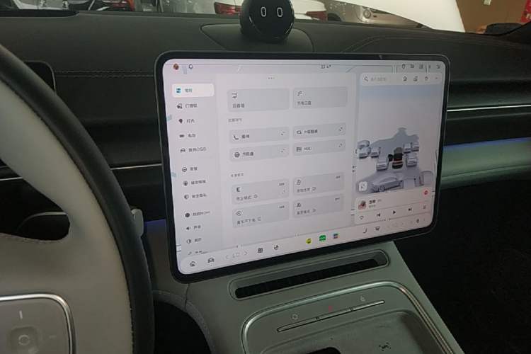 Used Nio ES6 2025 75 kWh Audio And AC Panel