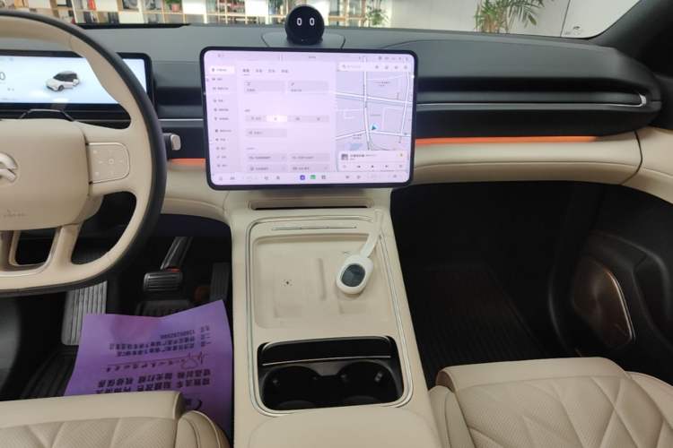 Used Nio ES6 2025 75 kWh Audio And AC Panel
